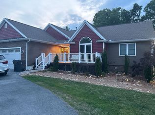 4525 Copper Ridge Rd, Morristown, TN 37814