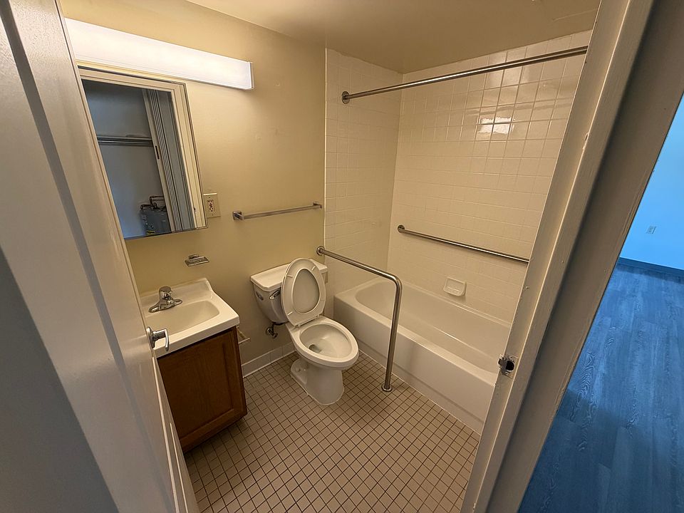 1st image of 635 West Ave