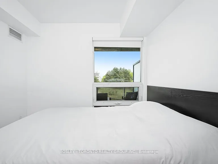 160 Flemington Rd #408 — Photo 18