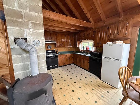 5th image of 63 Rolands Way