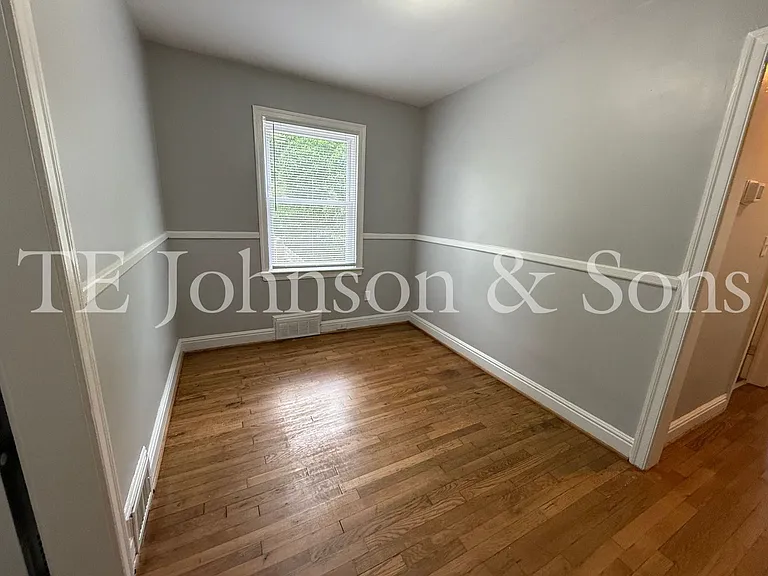 212 Carolina Cir — Photo 10