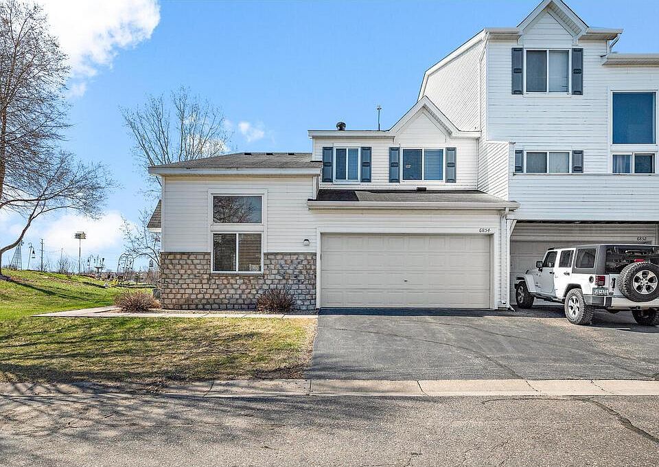 1st image of 6854 Meadow Grass Ln S