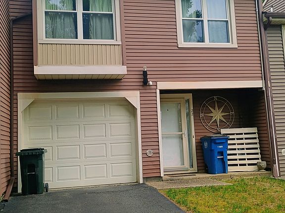 2nd image of 22 Ziemke Farm Ln