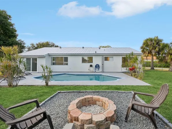 337 SW Cherryhill Rd, Port Saint Lucie, FL 34953