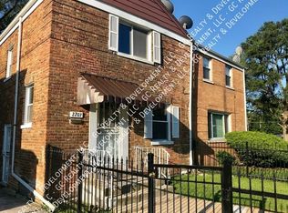 2203 E 97th St, Chicago, IL 60617