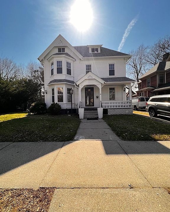 1st image of 186 Buckingham St