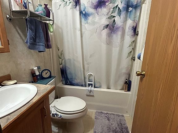 3rd image of 632 14th Ave Trlr 1A