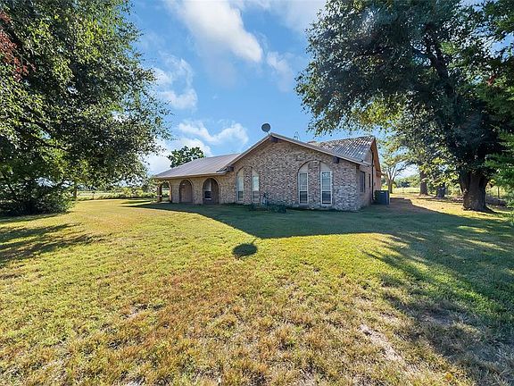 4th image of 4811 Fm 1183