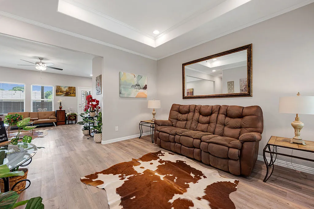 3 bed, 1471 sqft, $3,400 — Photo 4