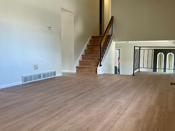 2nd image of 11365 Marshall Ct
