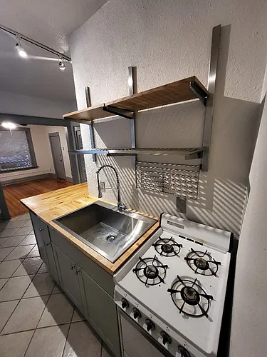 1530 N Pearl St #2 Photo 1
