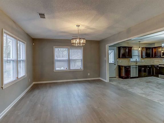 5th image of 1289 Mayhill Dr