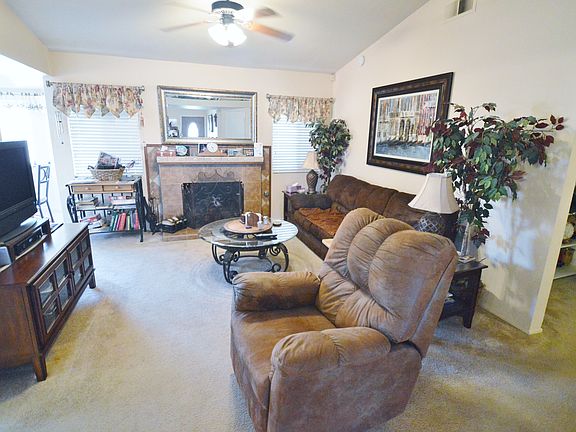 4th image of 29052 Palm View St