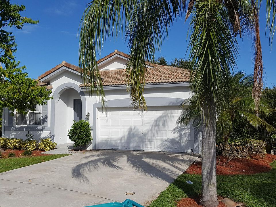 1st image of 1533 Rialto Dr