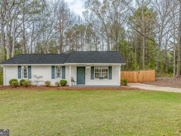 1 Brookfield Dr, Newnan, GA 30265