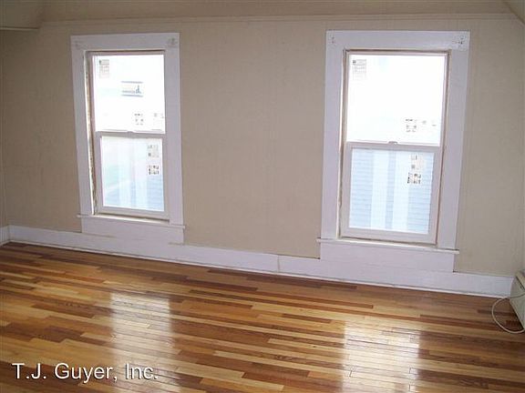 5th image of 215 N Rock St APT 3
