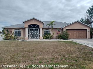 3729 SE Santa Barbara Pl, Cape Coral, FL 33904