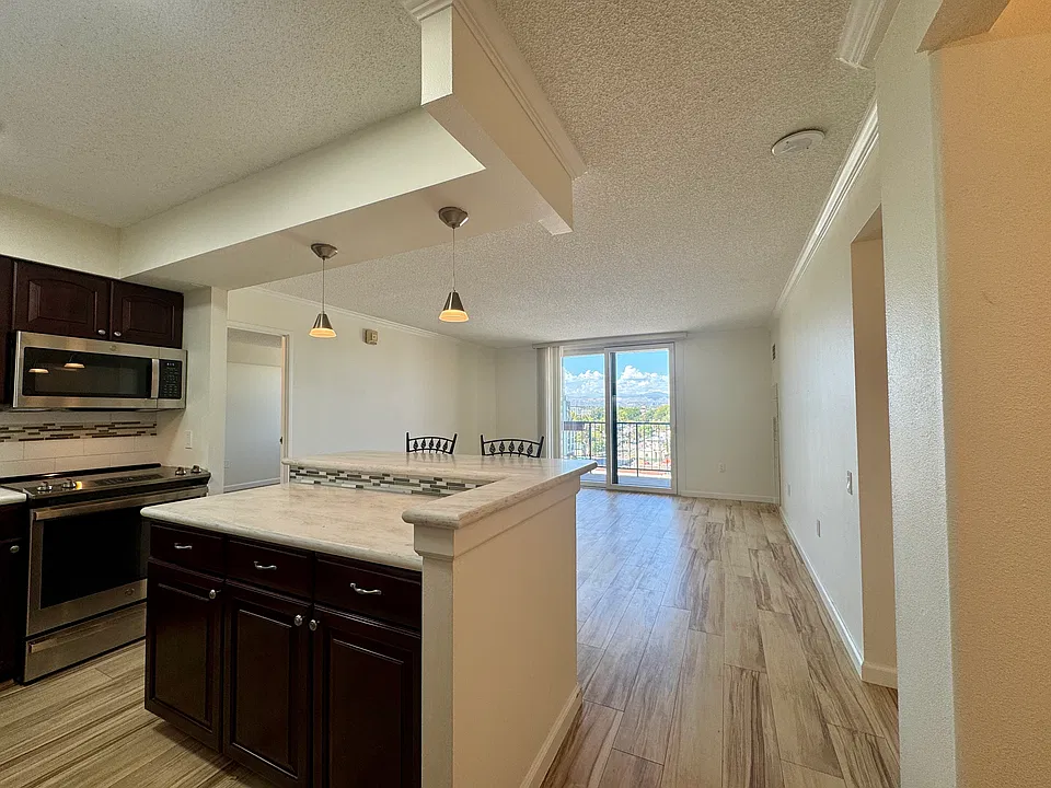1301 Speer Blvd #802