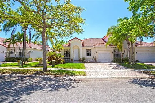 18860 SW 25th Ct Photo 1