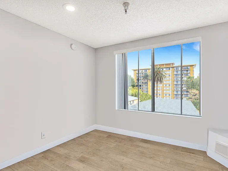 Reno Apartments — Photo 19