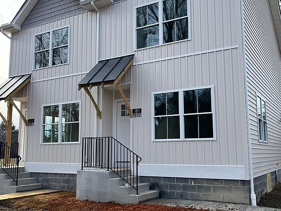 2nd image of 2-304 Carter St Unit B