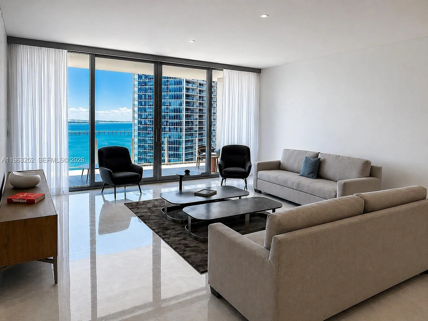 Aston Martin Residences — Photo 2