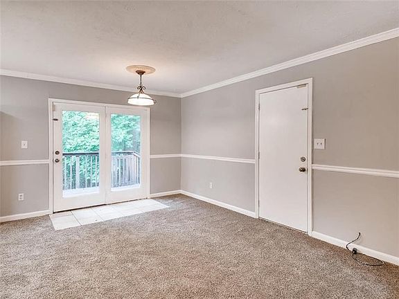 3rd image of 3909 Cindy Dr