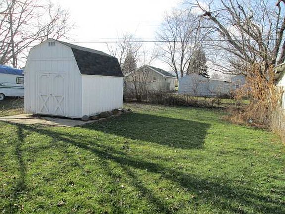 3rd image of 1434 S Kiel Ave