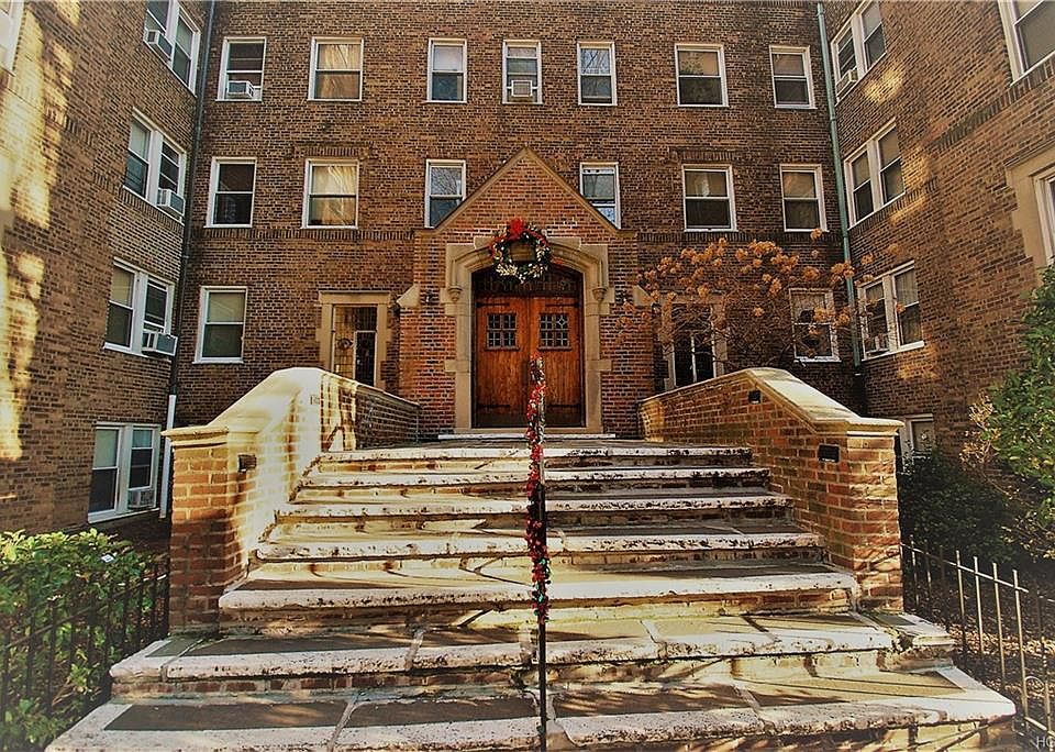 1st image of 19 William St APT 2J