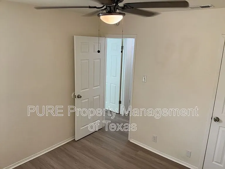 417-418 Parkhill Cv #418 — Photo 12