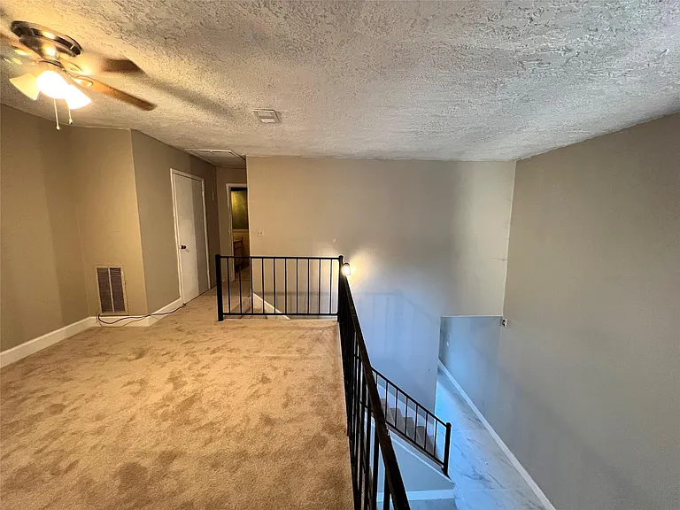 12239 W Village Dr #B — Photo 4