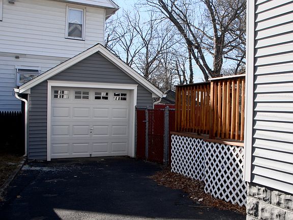  single car detached garage