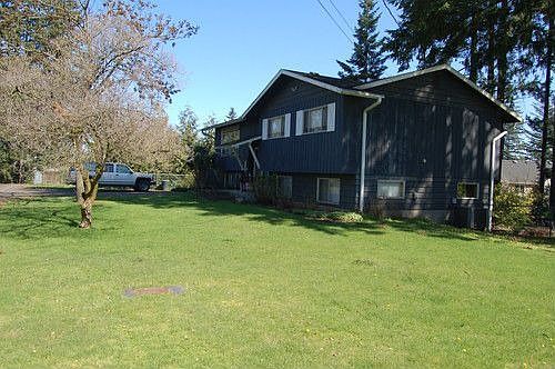 3rd image of 9925 SW Iowa Dr