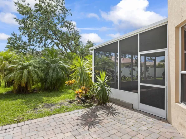 5556 Spanish River Road, Fort Pierce, FL 34951