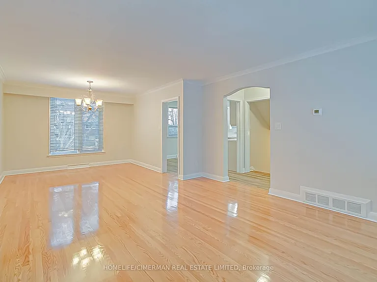 25 Sage Ave — Photo 4