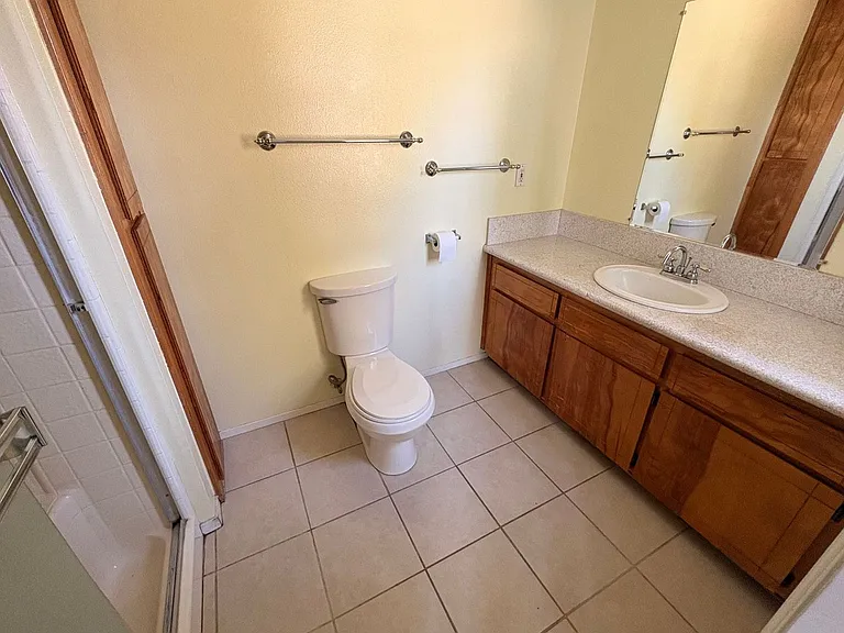2406 W Packwood Dr — Photo 8