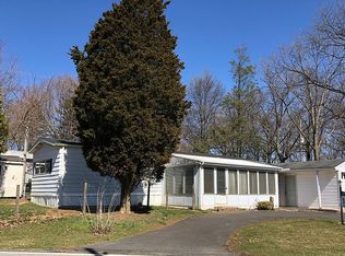 10050 Ziegels Church Rd, Breinigsville, PA 18031