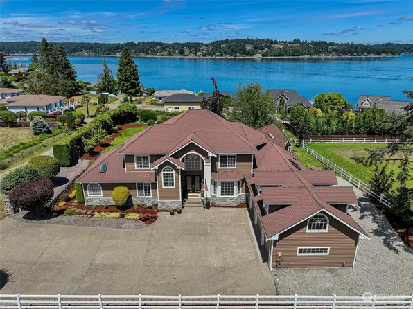943 Gway Drive, Fox Island, WA 98333