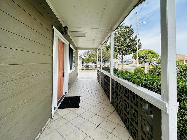14021 Gridley Rd — Photo 4