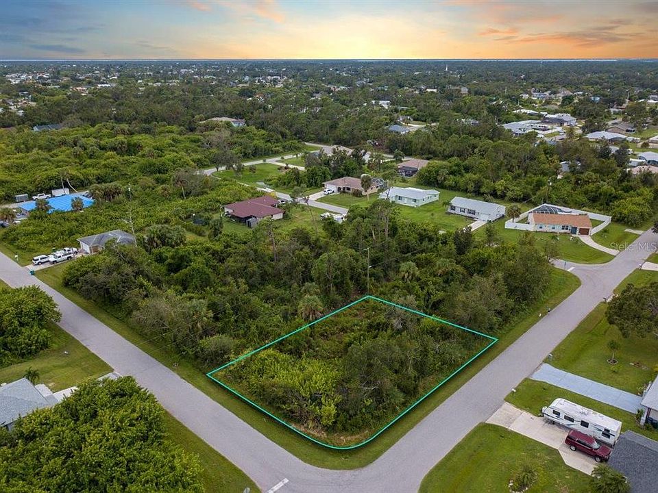 1st image of 390 LENOIR ST NW LOT 12