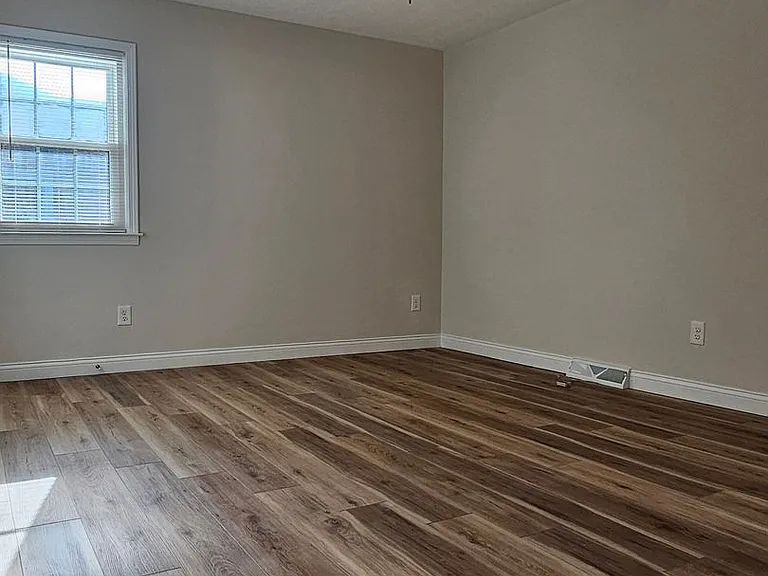 395 W Crocus Dr — Photo 27