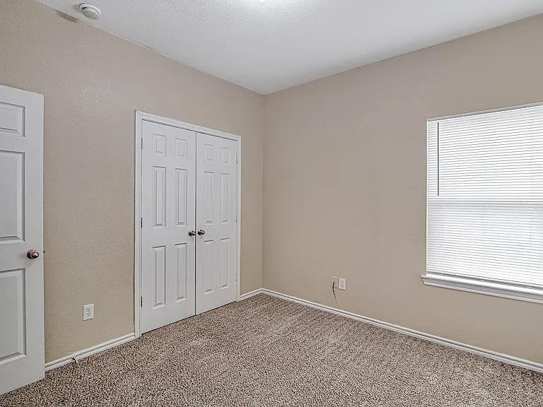 824 Walnut St #824 — Photo 14