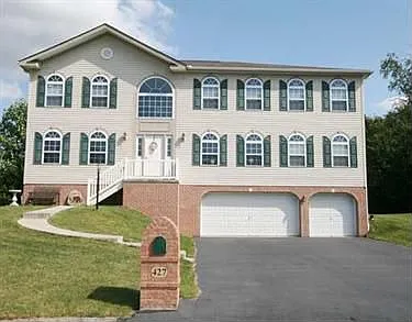 427 Chapeldale Dr photo 1