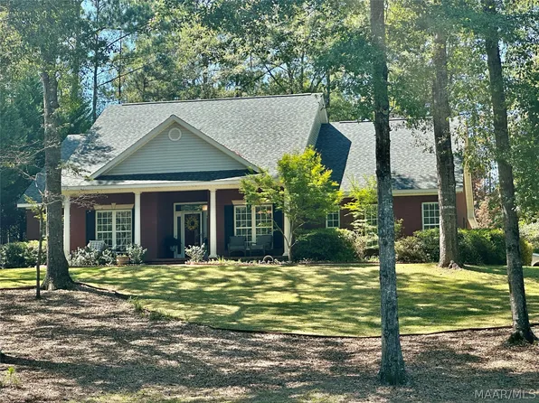 31 Creekside Dr, Wetumpka, AL 36092