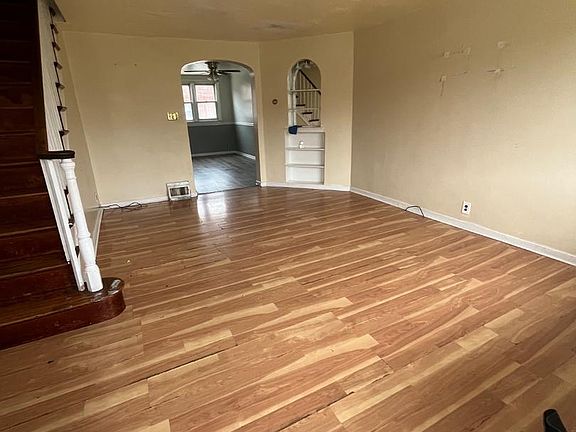 3rd image of 6217 Cardiff St