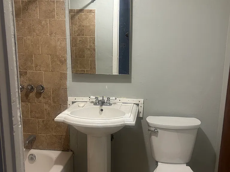 770 Cummins Hwy #20 — Photo 12