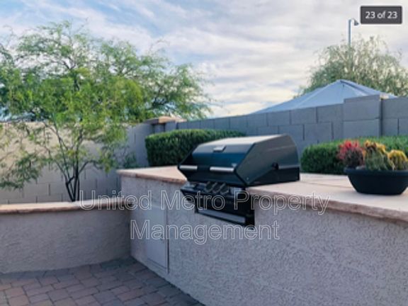 3rd image of 10437 W Louise Dr