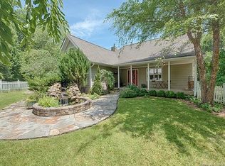 380 Staghorn Dr, Hot Springs, NC 28743