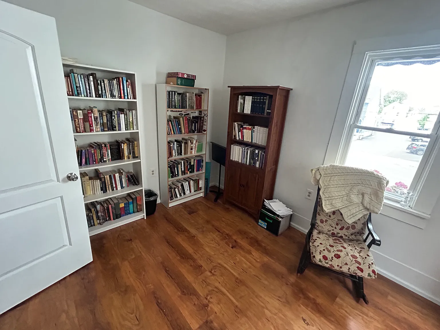2 bed, 900 sqft, $1,250 — Photo 3