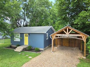 103 N Market St, Nixa, MO 65714
